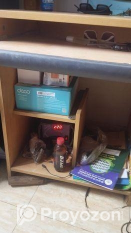 কম্পিউটার টেবিল