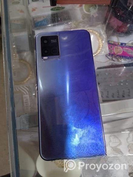 Vivo Y21 . (Used)