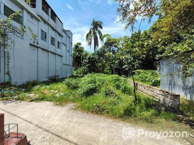 পুকুর সহ জমি বিক্রি হবে।