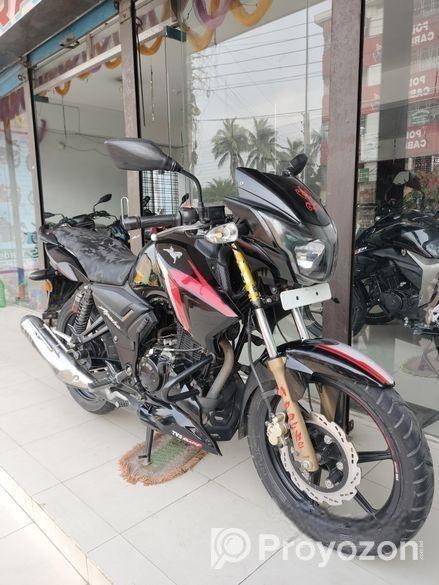 TVS Apache RTR . 2024