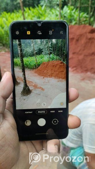 Samsung Galaxy A50 (Used)