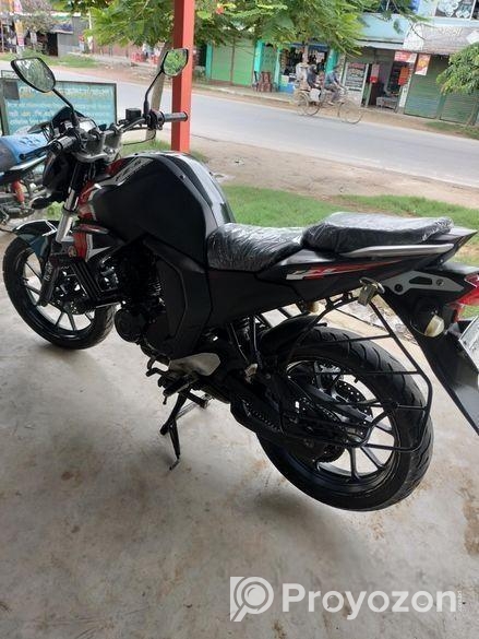 Yamaha FZS version 2 2022