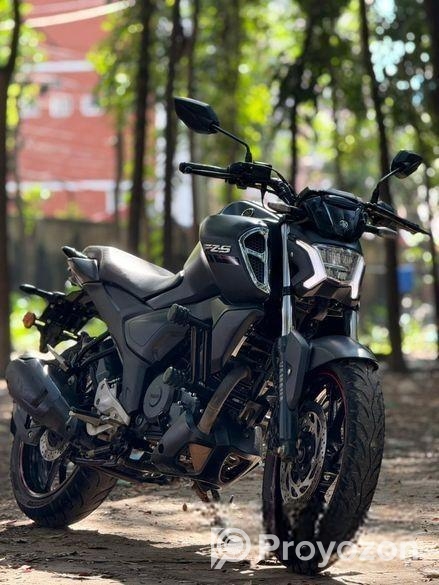 Yamaha FZS V4 BLACK 2025