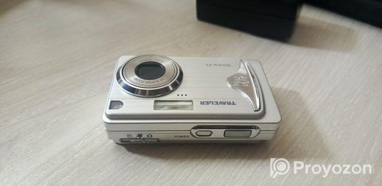Traveler Slimline ×5 Digicam ( with Charger And Memory Card)