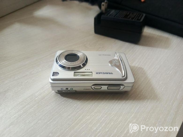 Traveler Slimline ×5 Digicam ( with Charger And Memory Card)