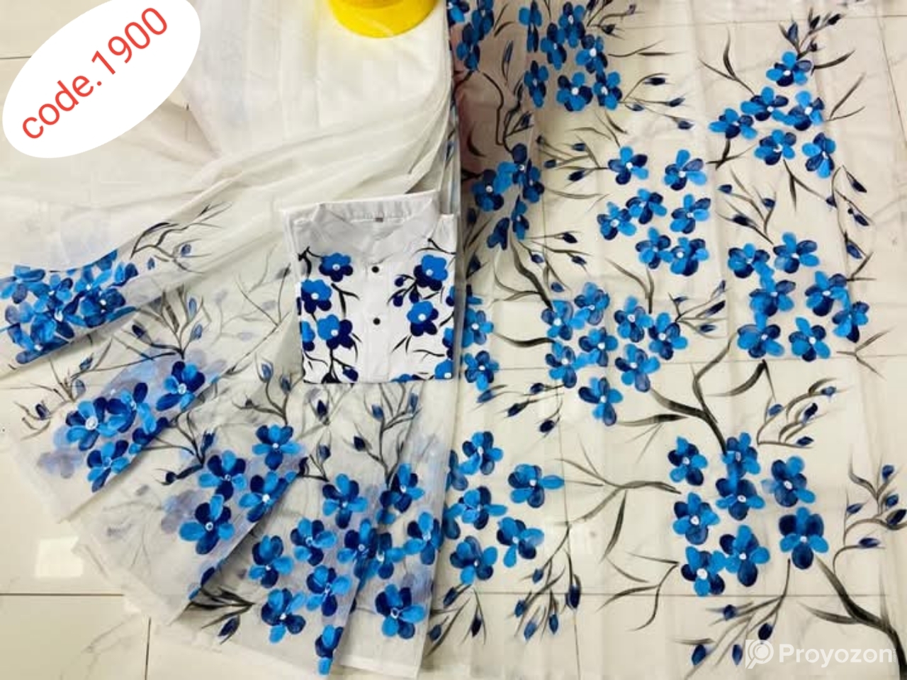 ভালোবাসার মানুষের সাথে ম্যাচিং ড্রেস কিনতে এখনই অর্ডার করুন