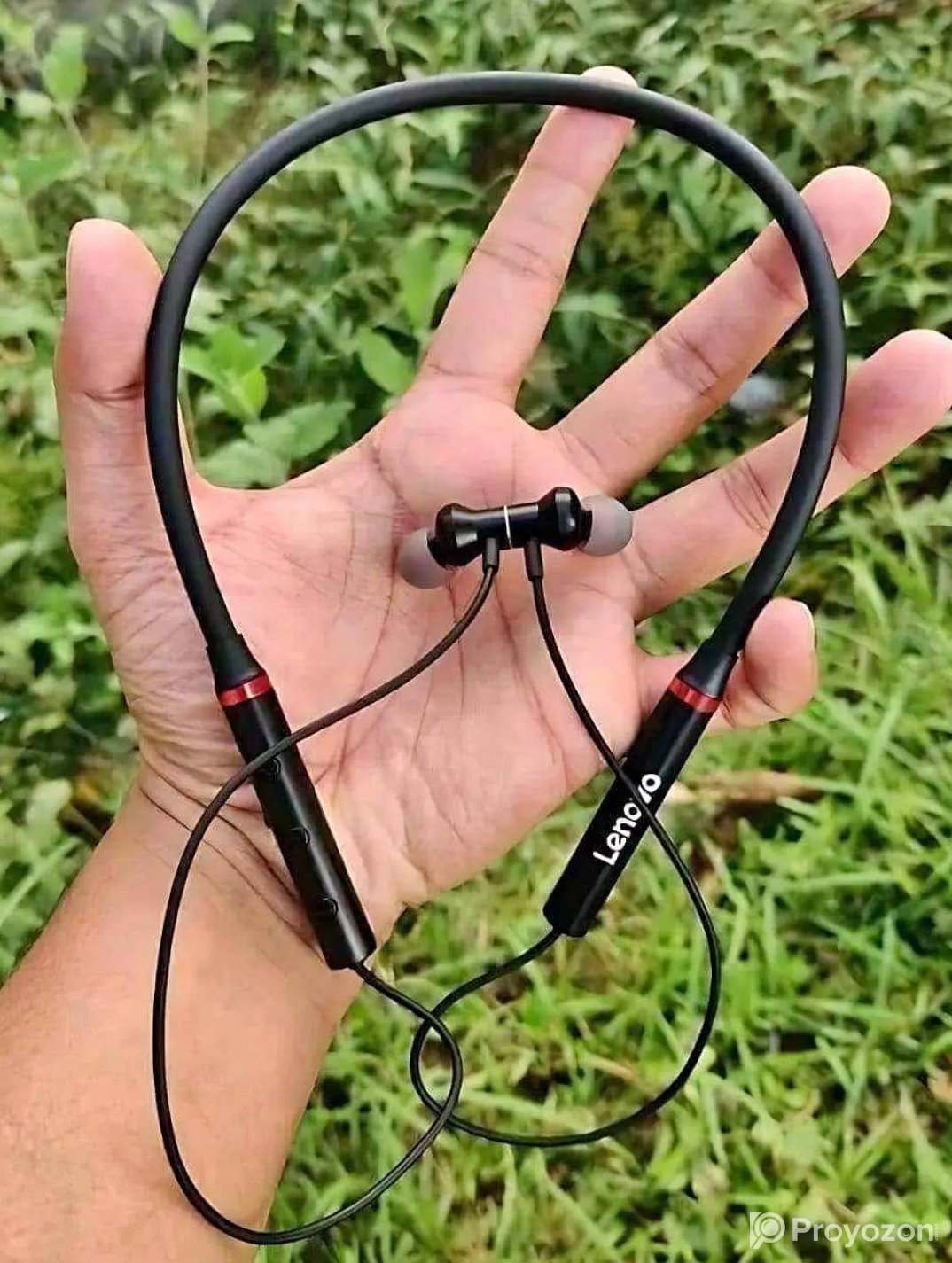 ভালো মানের হেডফোন পেতে ইনবক্স করুন।