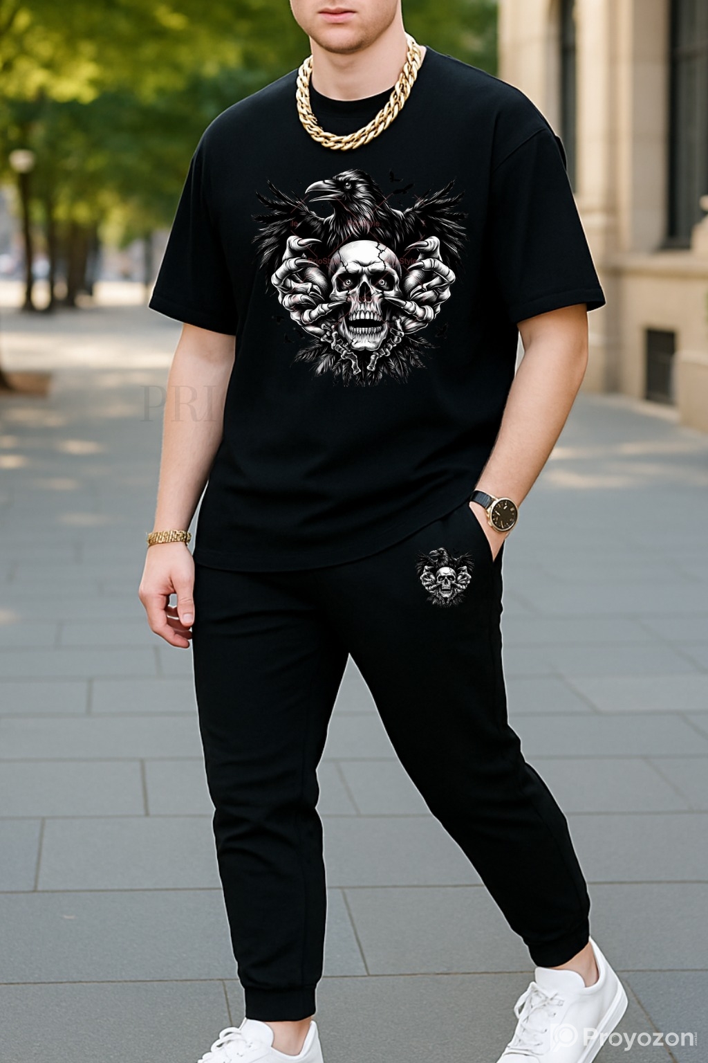 টি শার্ট এবং ট্রাউজার কম্ব