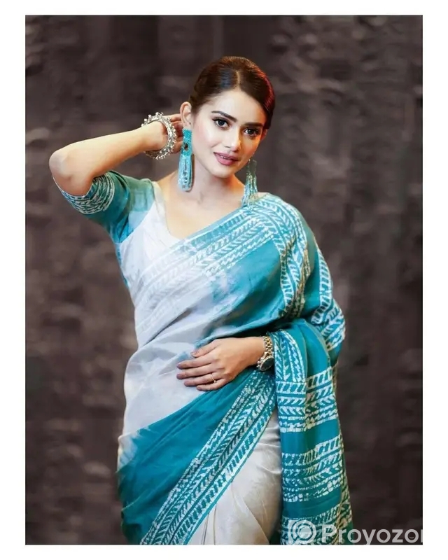 চান্দেরী সিল্ক শাড়ি