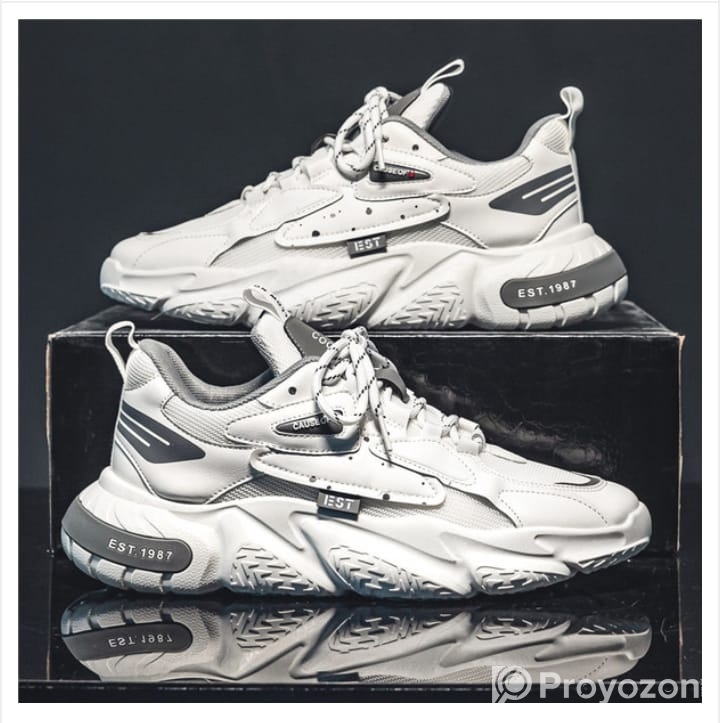 Upper material: Fabric Men’s Shoe