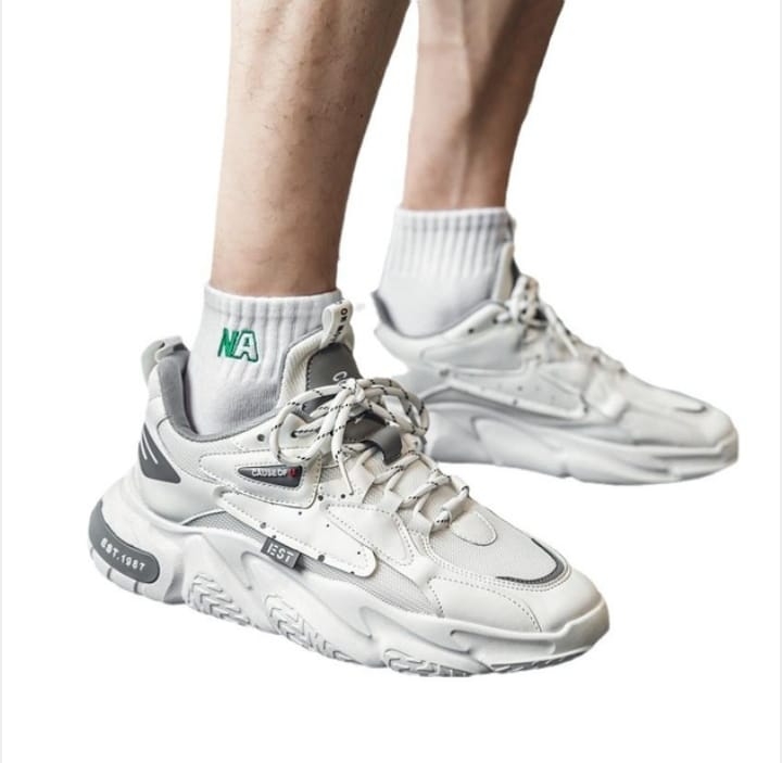 Upper material: Fabric Men’s Shoe