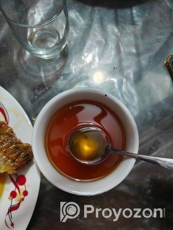 প্রাকৃতিক চাকের খাঁটি মধু