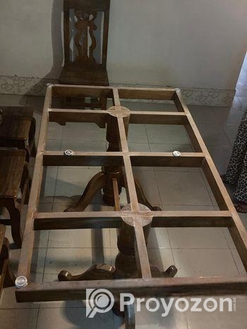 ১টি বড় ডাইনিং টেবিল (রেন্টি কাঠ)ও ৬টি চেয়ার(রেণ্টি কাঠ)