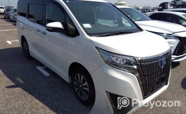 Toyota Esquire GI premium HV 2020