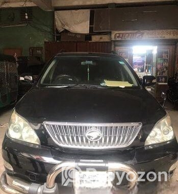 Toyota Harrier black 2005