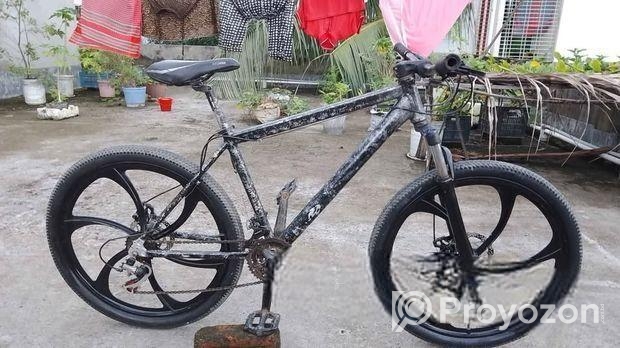 Custom Build Veloce Riding Cycle For Sell.