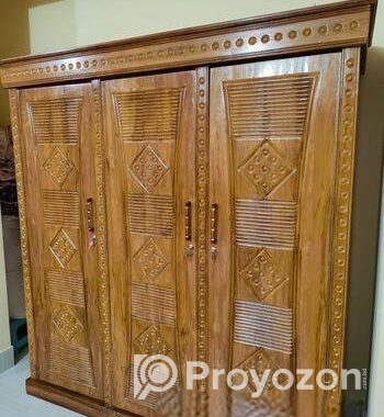 3 Doors Almirah