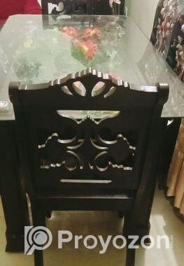 কাচেঁর ডাইনিং টেবিল