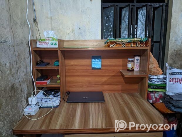 Desktop And Study Table (order E Banano)