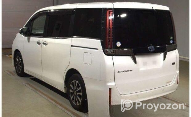 Toyota Esquire GI premium HV 2020
