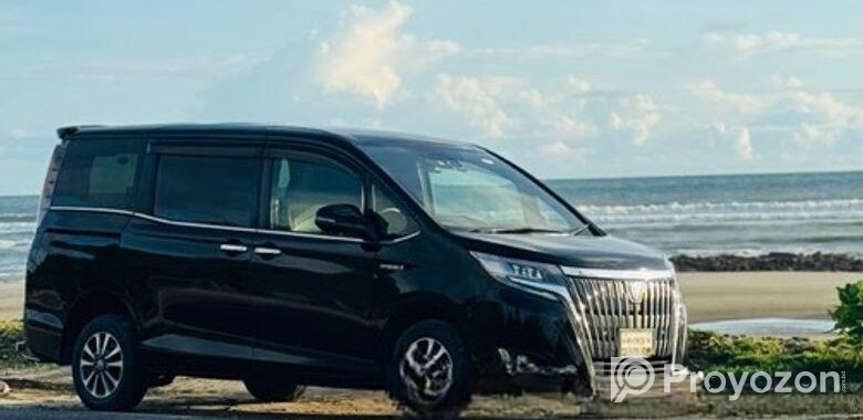 Toyota Esquire 2019
