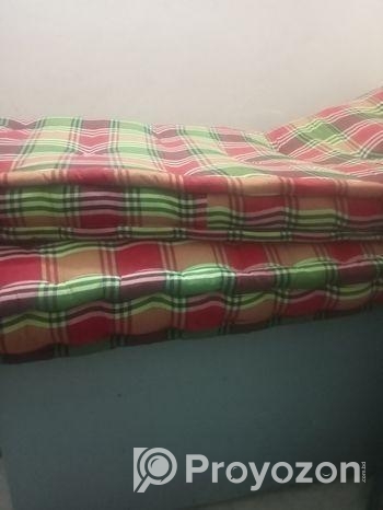 জাজিম বিক্রি করা হবে।