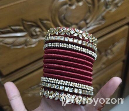 হাতের চুড়ি খুব সুন্দর