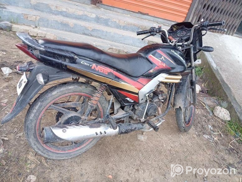 Mahindra Gusto 125 . 2018