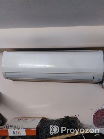 জরুরি ভিত্তিতে একটি 2ton জেনারেল Ac বিক্রয় হবে