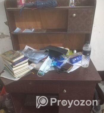 কাস্টমাইজ্ড পড়ার টেবিল, চেয়ার