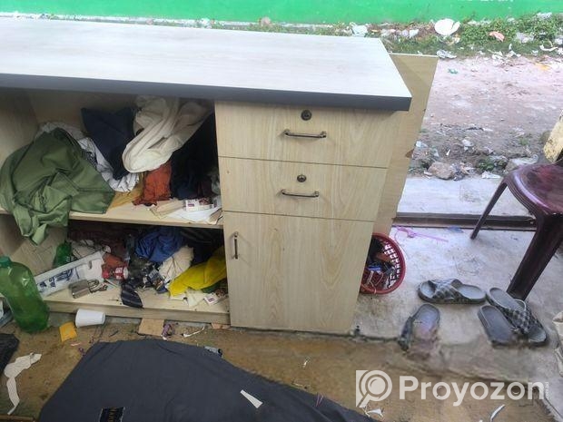 দোকানের কাউন্টার