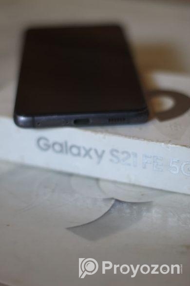 Samsung Galaxy S21 FE 5G . (Used)