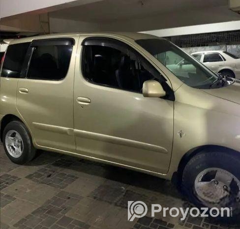 Toyota Fun Cargo G 1.3L 2005