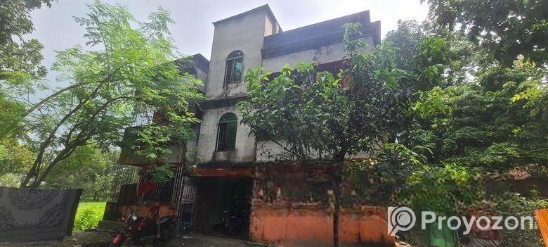 সাড়ে বারো কাটা জায়গা সহকারে দোতলা বাড়ি বিক্রয় হইবে