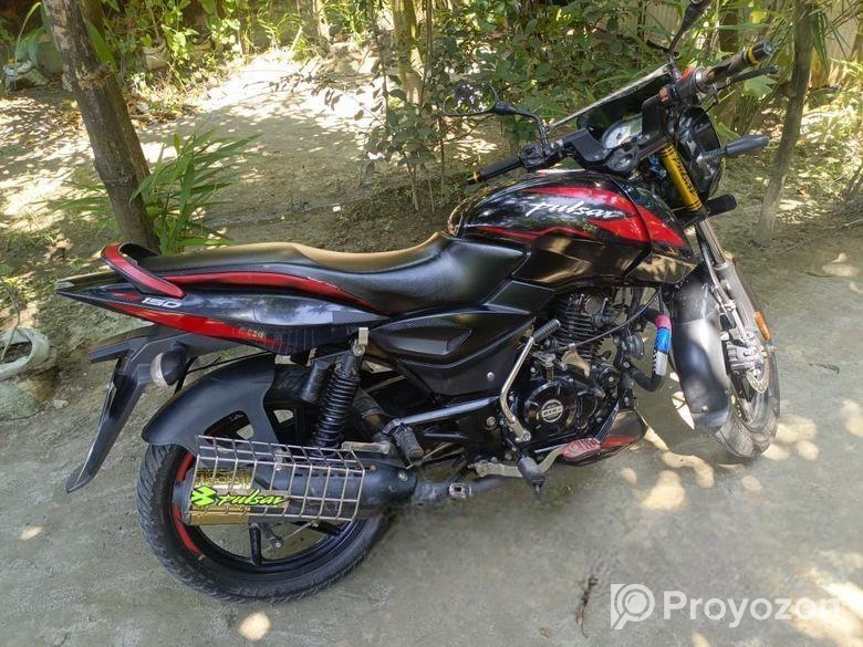 Bajaj Pulsar 150 . 2023