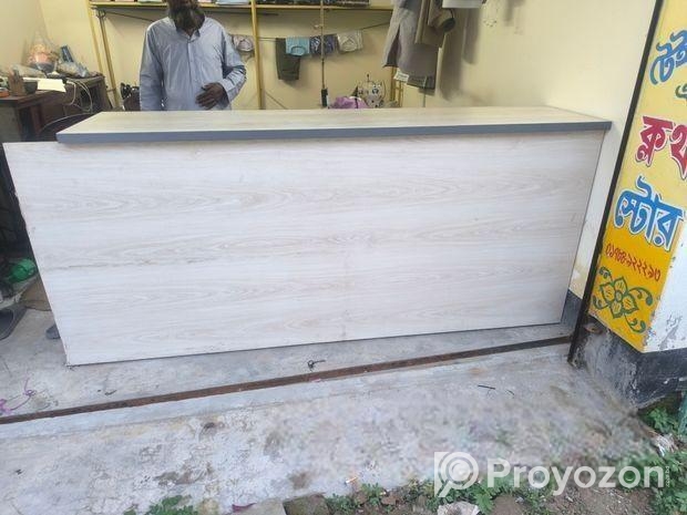 দোকানের কাউন্টার