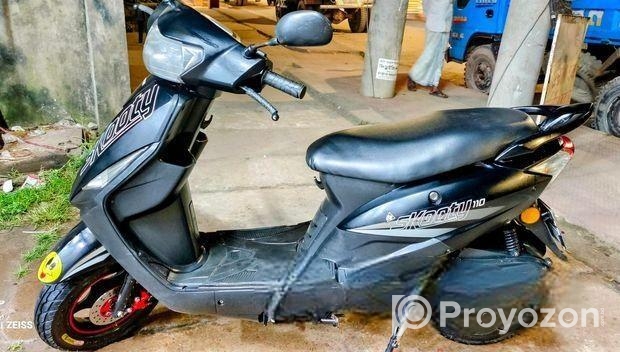 Dayang Runner scooty 110cc 2020