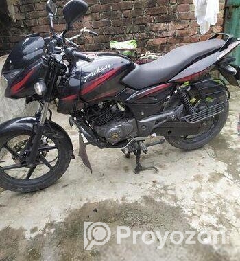 Bajaj Pulsar 150 . 2018