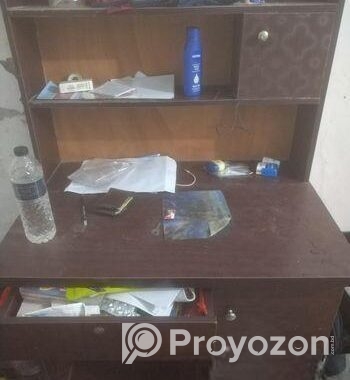 কাস্টমাইজ্ড পড়ার টেবিল, চেয়ার