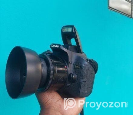 canon 800D with 50mm prime lens 1.8..