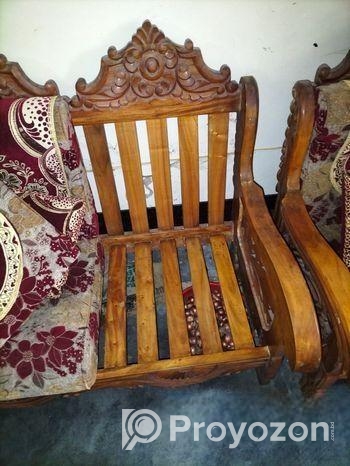 কাঠের সোফা