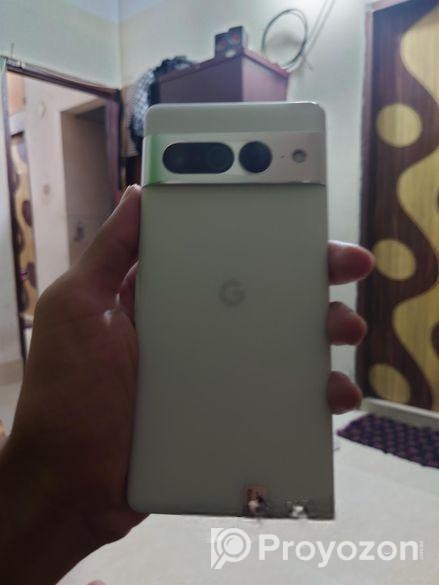 Google Pixel 7 Pro . (Used)