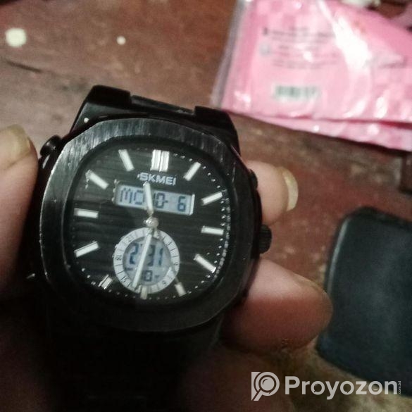 Analogue Watch for sale