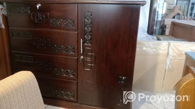 উন্নত মানের ওয়ারড্রব কিনুন সাশ্রয়ী মূল্যে