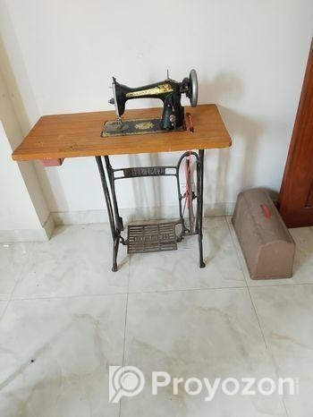 Singer Sewing Machine