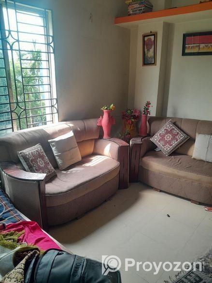 সোফা গুলো বিক্রি করা হবে