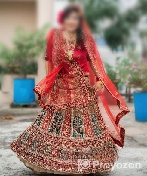 ব্রাইডাল লেহেঙ্গা