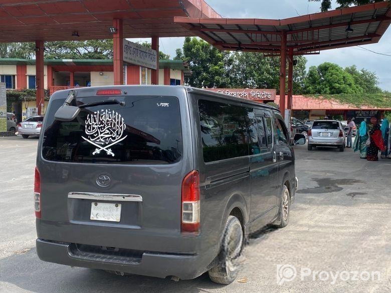 Toyota Hiace Supper GL 2012