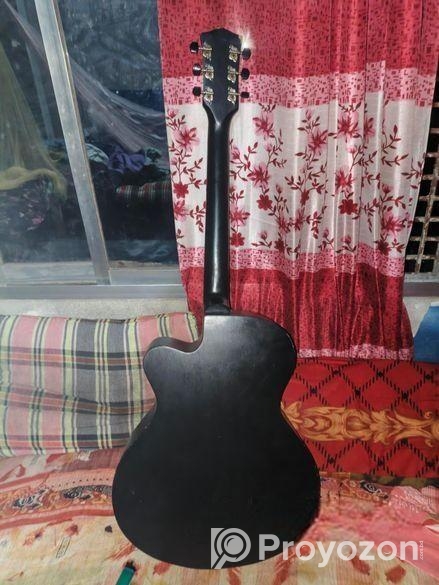 Guitar for sale
