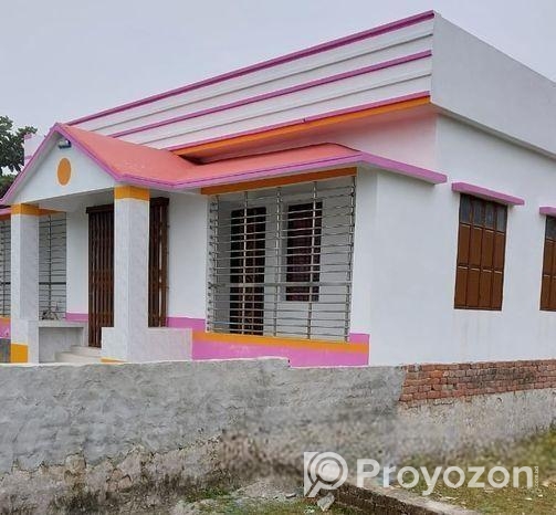 আধুনিক ডিজাইনের বাংলো বাড়ি বিক্রয়